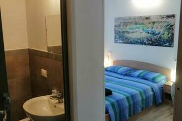 فندق Albergo Blue Fish