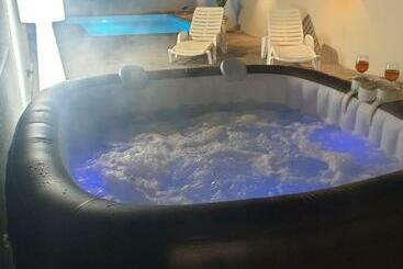 ツーリストアパートメント Villa Neuve Exceptionnelle Avec Piscine Et Spa