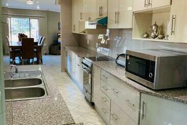 Bed and Breakfast Sapzres Witbankres