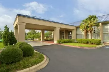 Hotelli Economy Inn & Suites