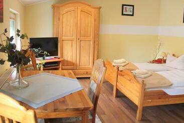 צימר Pension Am Fischerweg