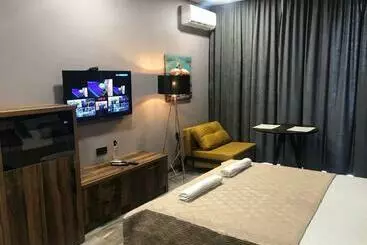 آپارتمان‌های توریست‌ها Darbuilding Apartament Batumi