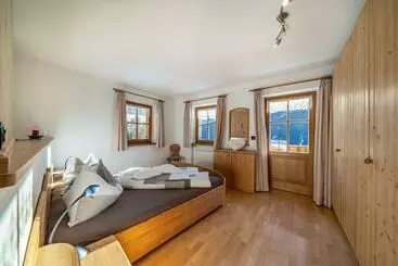 ツーリストアパートメント Kalchgruberhof Wohnung Alpenrose