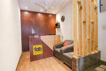 酒店 Fabexpress The Divine Residency