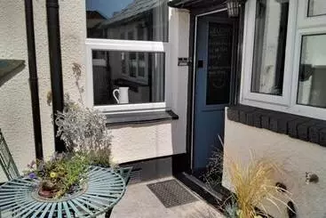 Pisos turísticos Cosy, Spacious 2 Bed Cottage In Watchet, Somerset