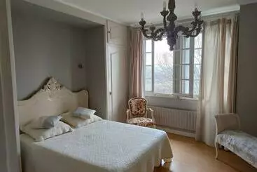 پانسیون Chambre Grise Dans Une Demeure Du 16ème à Saumur Comprenant Cuisine équipée