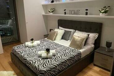 تختخواب و صبحانه Palazzo Metropolis