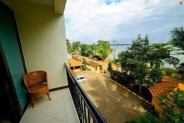 Lakefront Hotel Entebbe