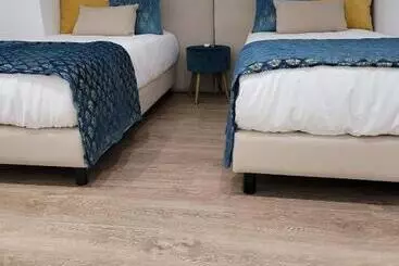 ユースホステル Alojamento Local Vitoria