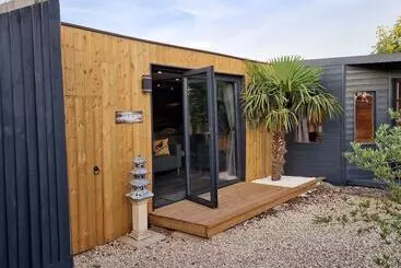 Turistihuoneistot Birdsong Lodge   Peaceful   Dog Friendly