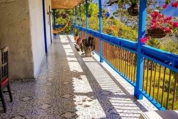 Turistlägenheter Hacienda Sagrada   Cascada El Tagual