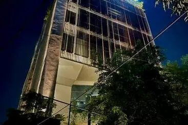 Hotel Empyrean Dhaka City Centre