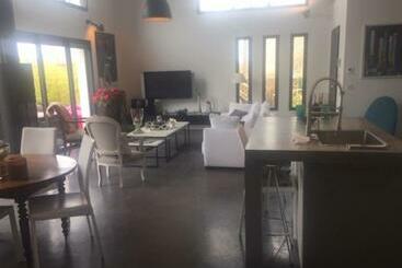 דירות לתיירים Chez Sylvie