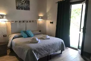 Pension La Fragola In Campagna 6 K M Da San Pantaleo