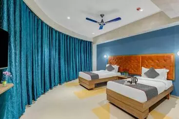Fabhotel Siddharth Corporate   Vavol, Gandhinagar