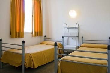 Albergue Inturjoven El Bosque Hostel