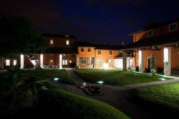 فندق Antico Borgo Torricella