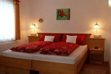 بيت ريفى Bauernhof Braus