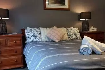 Bed and Breakfast Tukawyl Retreat Landsborough