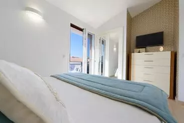 Turistihuoneistot Bonito Bungalow Con Piscina Junto A La Playa