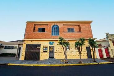 בית מלון כפרי Rp