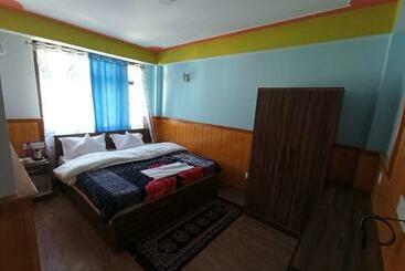 Bed and Breakfast Tseten S Inn