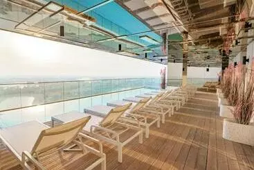 The House Hotel Al Khiran