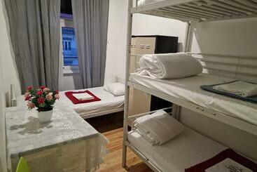 هاستل D&n Hospedagem Almirante