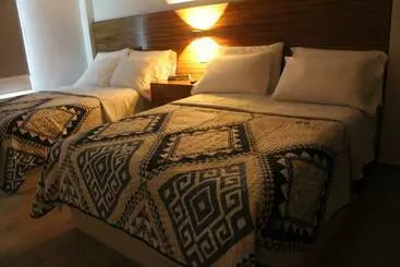 ホテル Berthel Suites