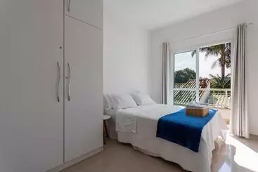 Apartaments turístics Casa Incrível Com 04 Suítes   5 Min De Itacoatiara