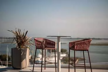 Hotel Laguna Faro Suites Adults Only & Free Beach