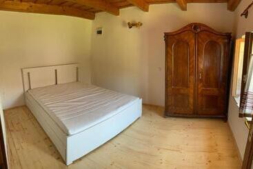 شقق خاصة سياحية Balaton Home With A Majestic View