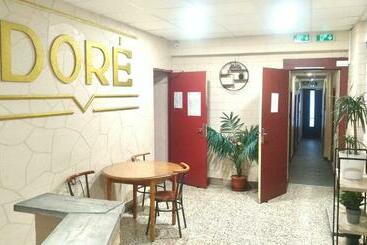 בית מלון כפרי Hôtel Doré