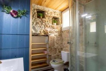 דירות לתיירים Romantic Bijou Gite With Shared Pool