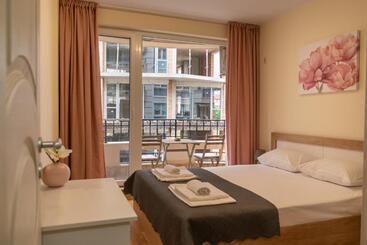 관광객 아파트 апартамент ваяна