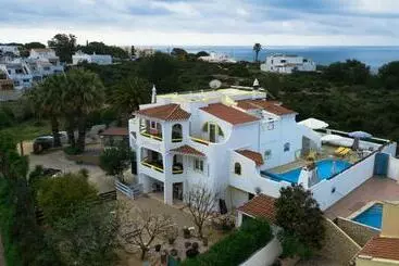 Aamiaismajoitus (B&B) Vila Horizonte