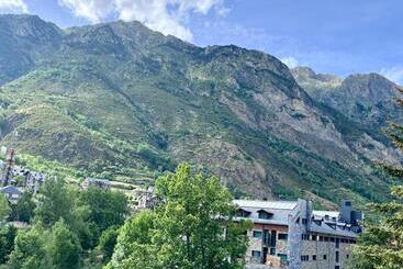 Apartamente turistice Bpirineos Pico Cerler