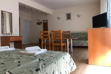 Family Hotel Central