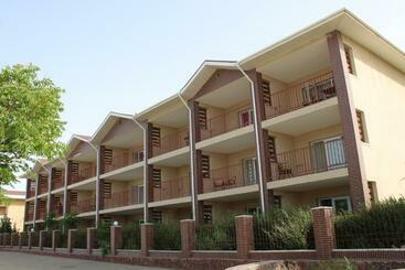 مُتل Guest House Dostar   жағажай үй достар