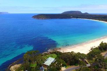 Hotel Sea Change Safety Cove