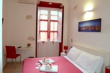 بنسيون Onlyrooms Ii   Old Town & Typical Food