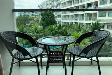 هتل آپارتمان Laguna Beach Condo Resort 3 Maldives Pattaya Pool View ลากูน่า บีช คอนโด รีสอร์ต 3 พัทยา