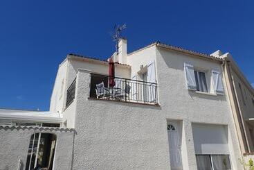 관광객 아파트 Appartement Privé Dans Maison Individuelle