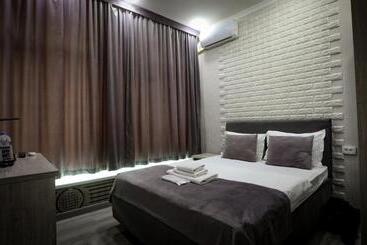 هتل Shosh Boutique