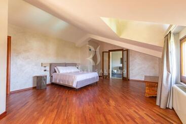 آپارتمان‌های توریست‌ها Villa Rapolla By Rivedelsalento