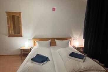 Aamiaismajoitus (B&B) Sporthostel Rössle