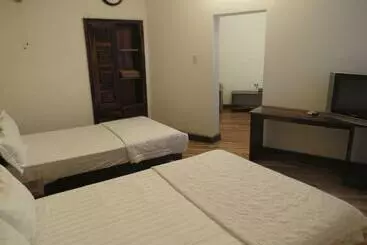 هتل Khách Sạn Hương Sen Phú Yên