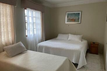 Hotel Palermo Quintero