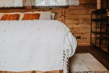 Apartamente turistice Romantické Ubytovanie Pre Dvoch V Lese
