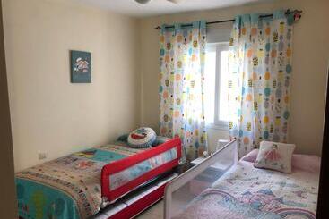 Apartamentos turísticos Brisa De Zahara   Casa Para Familia Con Piscina Y Garaje En Urb. Privada